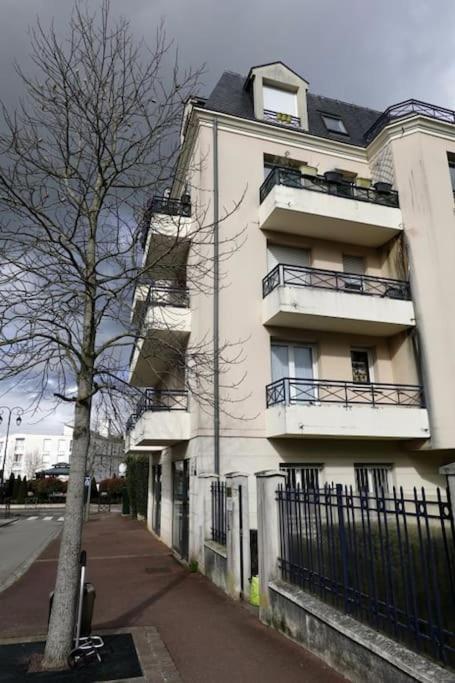 Duplex Art Place, Olympics 2024 Les Clayes-Sous-Bois Exterior photo